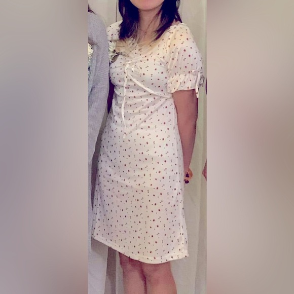 Women's (Youth) White Silky Puff Sleeve Dress with cherry/strawberry print - Picture 1 of 8